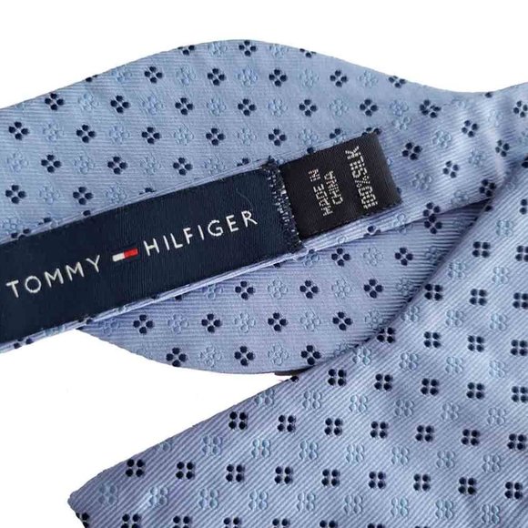 NEW Tommy Hilfiger Bow Tie Silk Blue Self-Tie Adjustable Men's - Picture 2 of 2